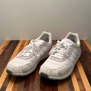 Adidas Retrorun Sneaker - Size 7.5